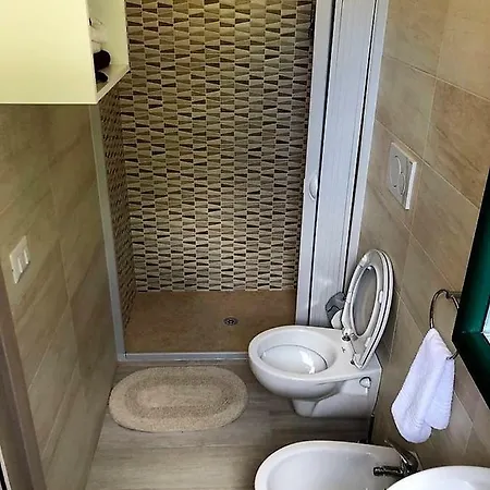Le Stanze Di Casa Polinisso Каровиньо